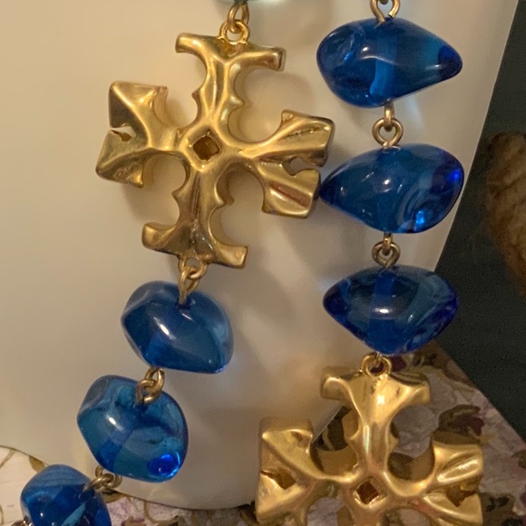 Elegant Blue and Gold Necklace - Picture 5 of 13